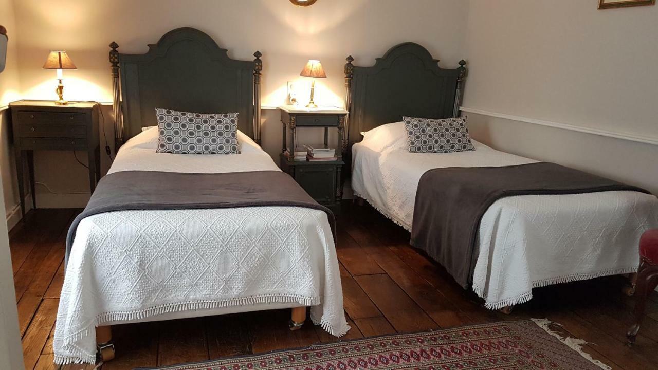 Le Manoir De La Bigotiere Bed & Breakfast Pleslin-Trigavou ภายนอก รูปภาพ