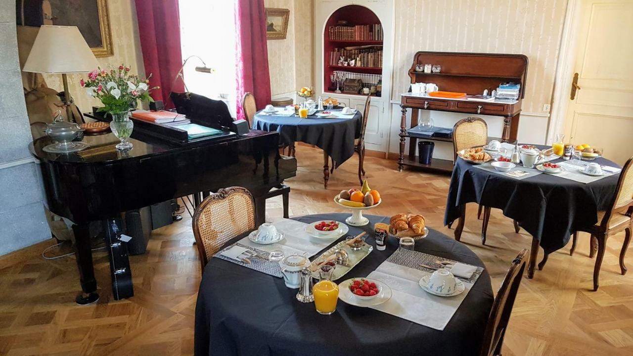 Le Manoir De La Bigotiere Bed & Breakfast Pleslin-Trigavou ภายนอก รูปภาพ