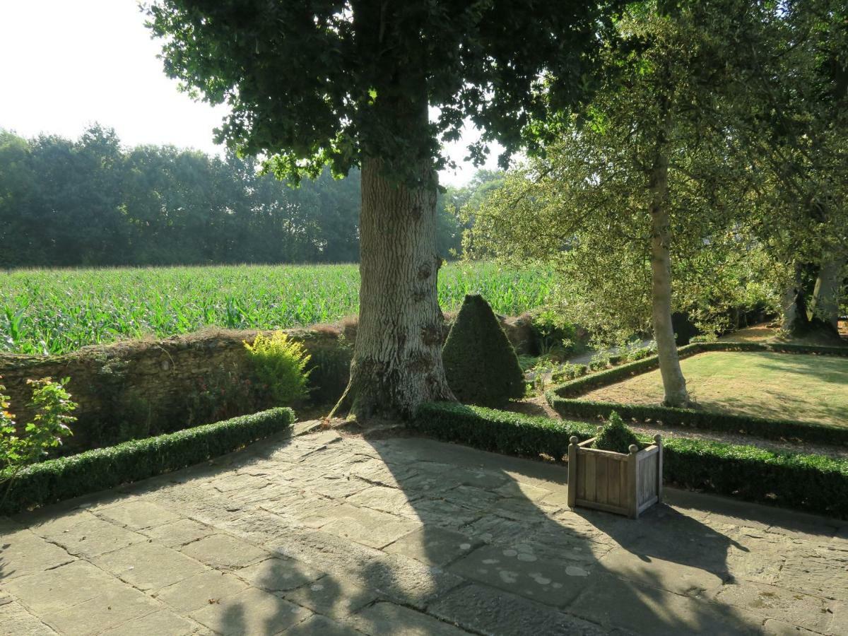 Le Manoir De La Bigotiere Bed & Breakfast Pleslin-Trigavou ภายนอก รูปภาพ